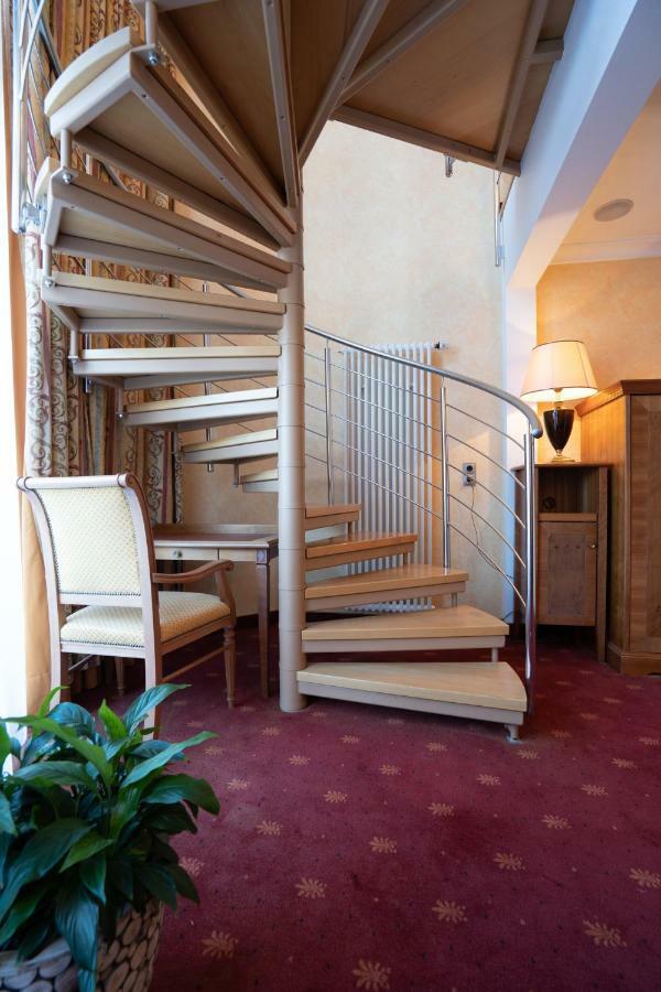 Hotel-Restaurant Hochwiesmuhle Bexbach Zewnętrze zdjęcie